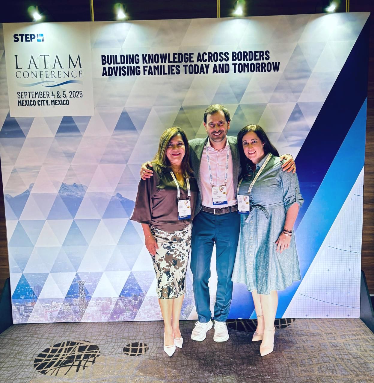 Assets Trust Fideicomiso Panamá - 1